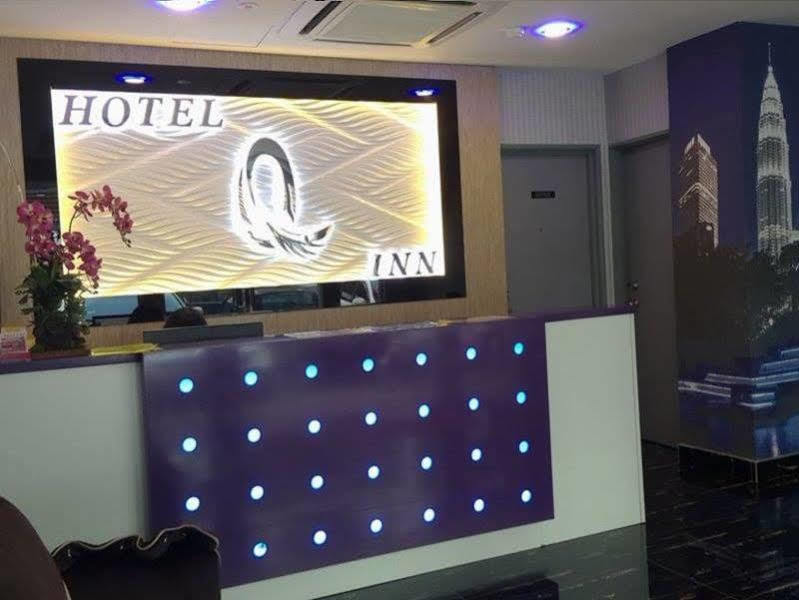 Oyo 176 Hotel Q Inn Петалінг-Джая Екстер'єр фото